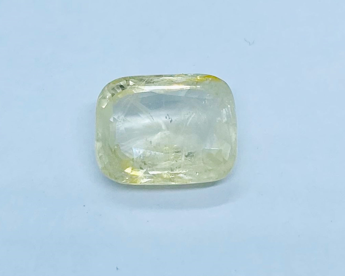 Yellow Sapphire(Ceylon)